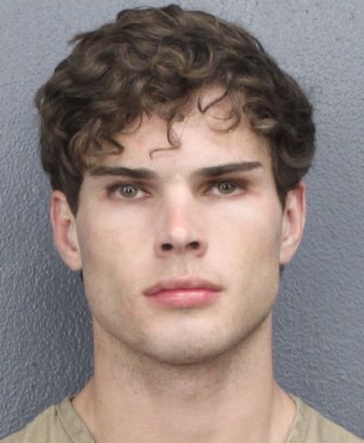 Picsart 26 03 28 01 32 13 406