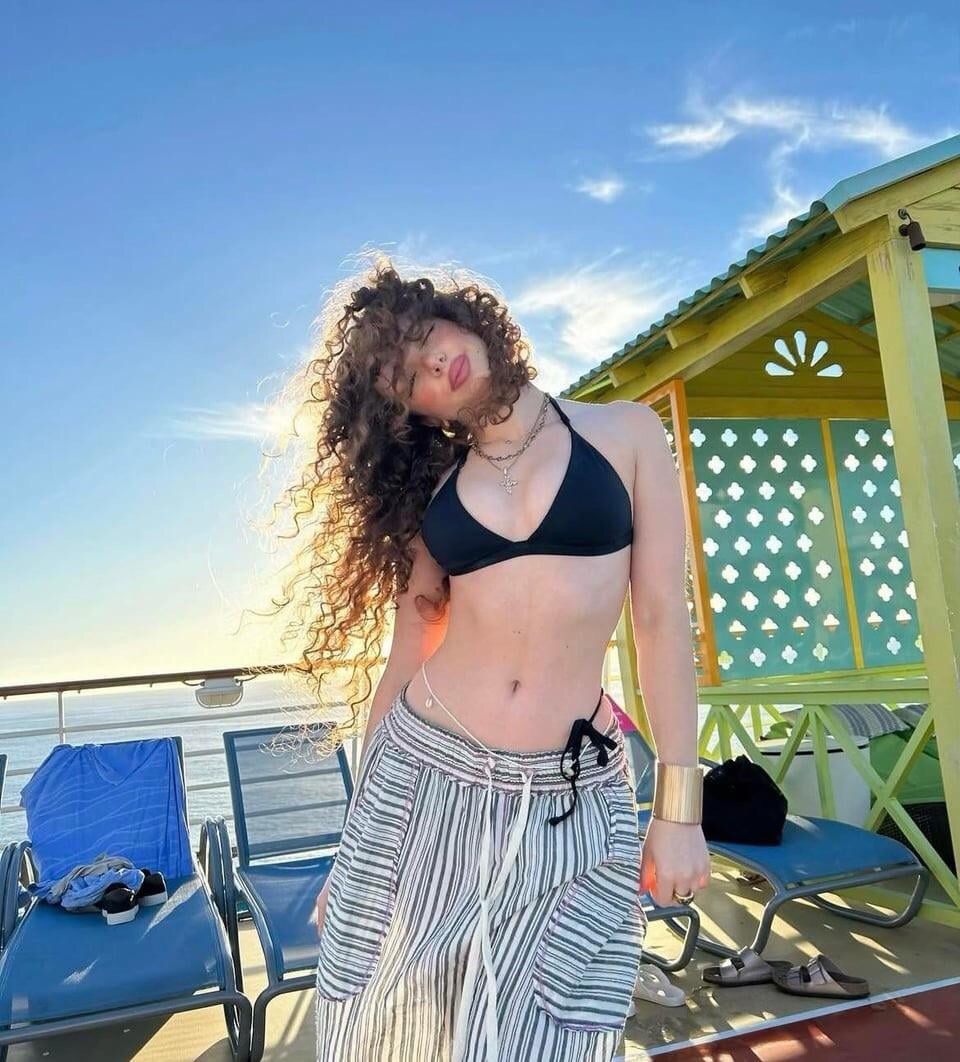 F014ACDF 63CE 4D2F B02B 3E8E2CBE6D59