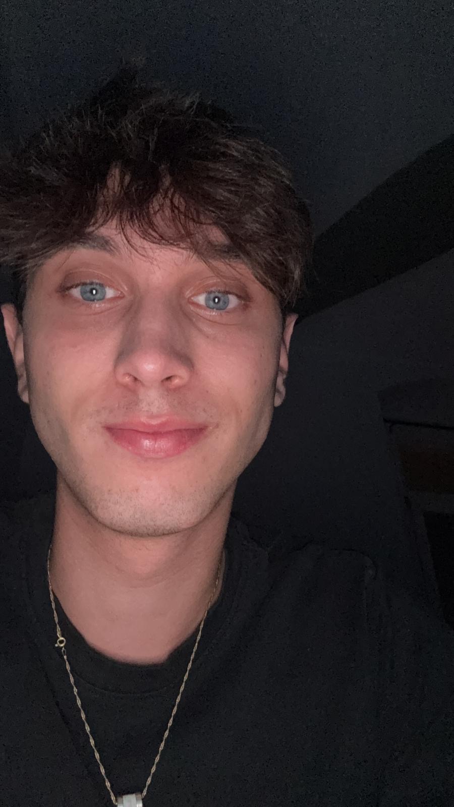 D3f23585 71c0 476b 81dc 363e25760288