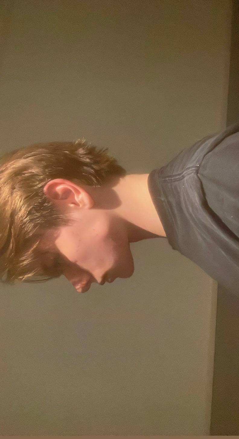 Photo 5352541270124993631 w