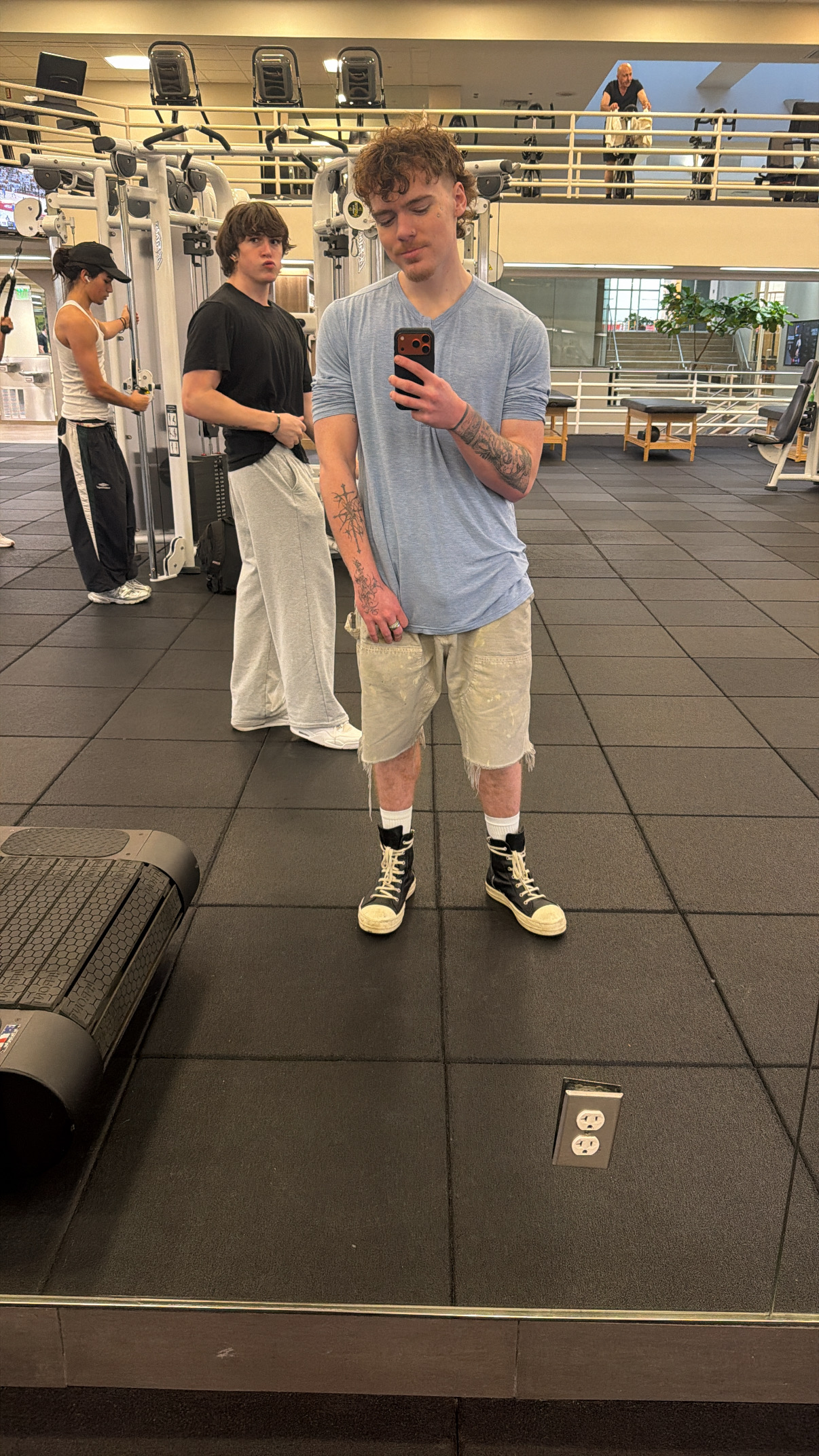 A7BC5678 EA6A 4412 ACB0 A54C7D818C99