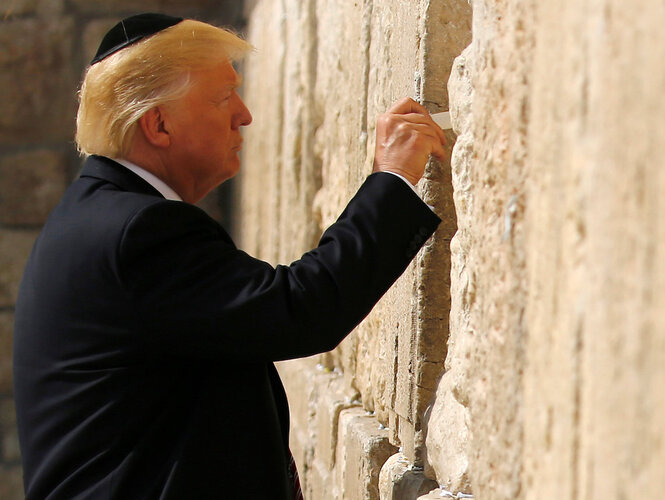 2017-05-22T194421Z_254507051_RC12383B0890_RTRMADP_3_USA-TRUMP-ISRAEL.jpg