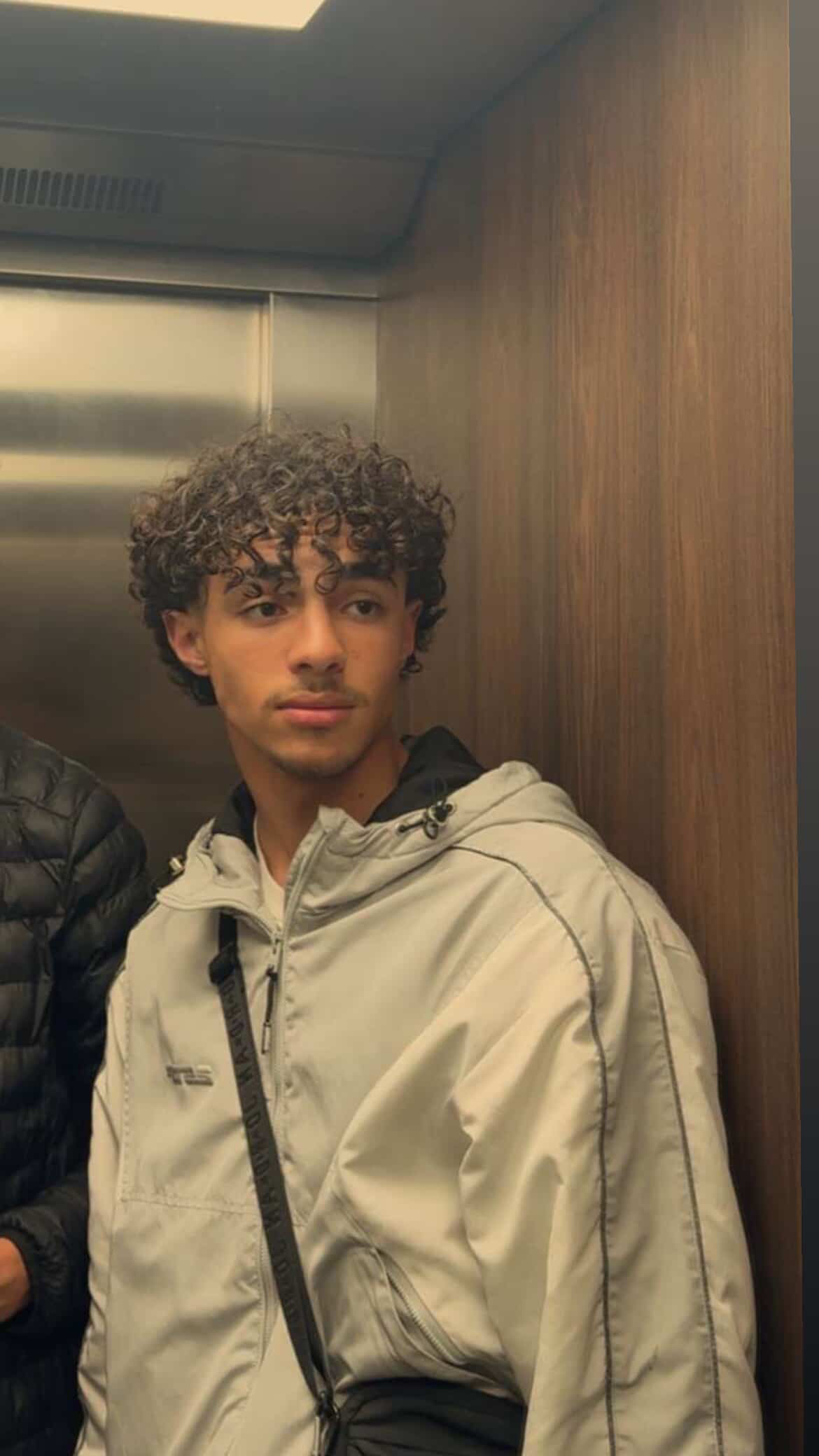 AB744BDC C520 436B 80B6 129A2F934593