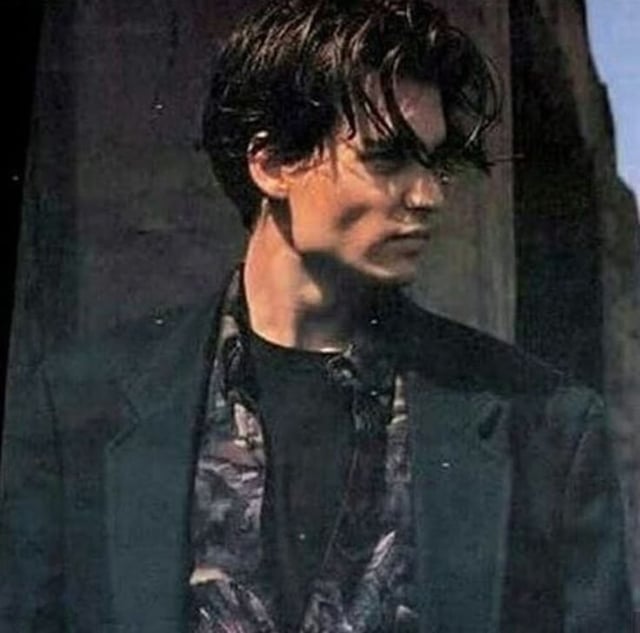 Johnny depp or henry cavill both have been referred to as v0 8yfm2v00q1cf1