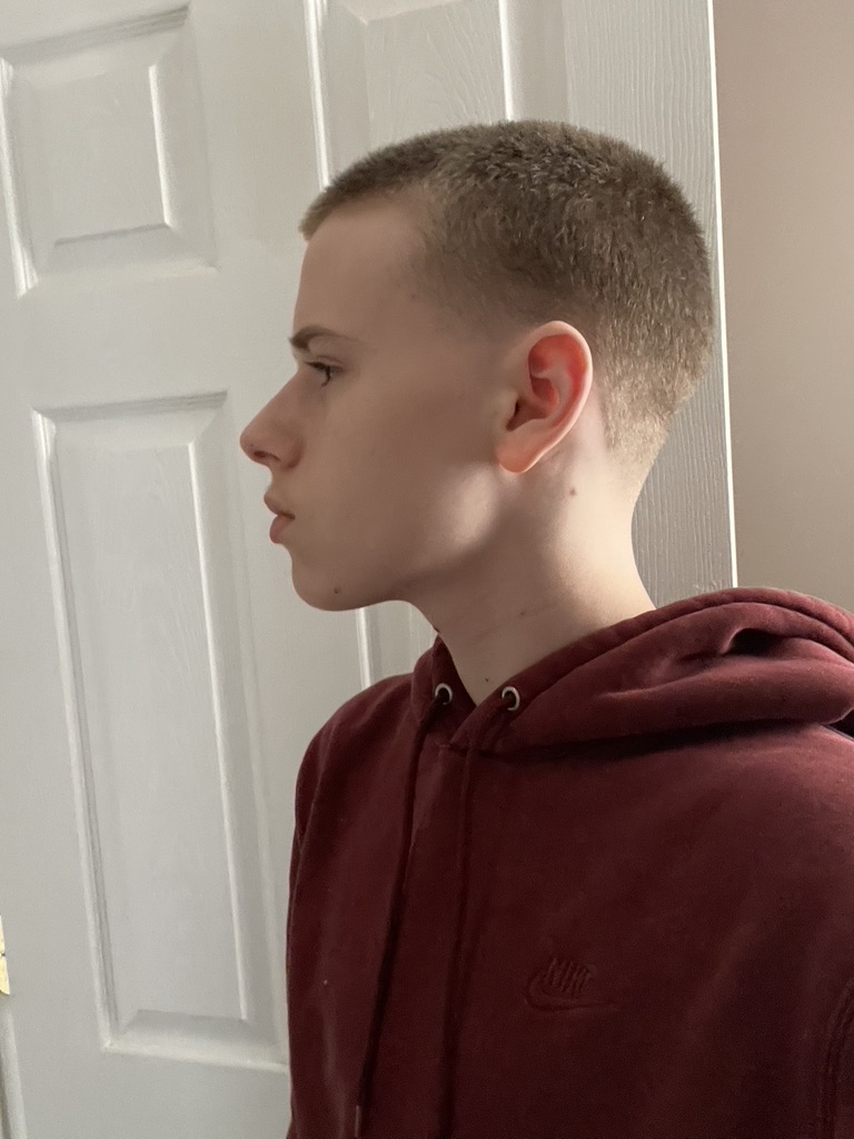 18758606 CAA7 4A52 A1DA E4F1FFD43A3E 1 105 c