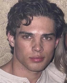 Clavicular is an american online streamer and influencer he v0 nqFq4WWif25hPmnW0 6YDVk8kcHzaU