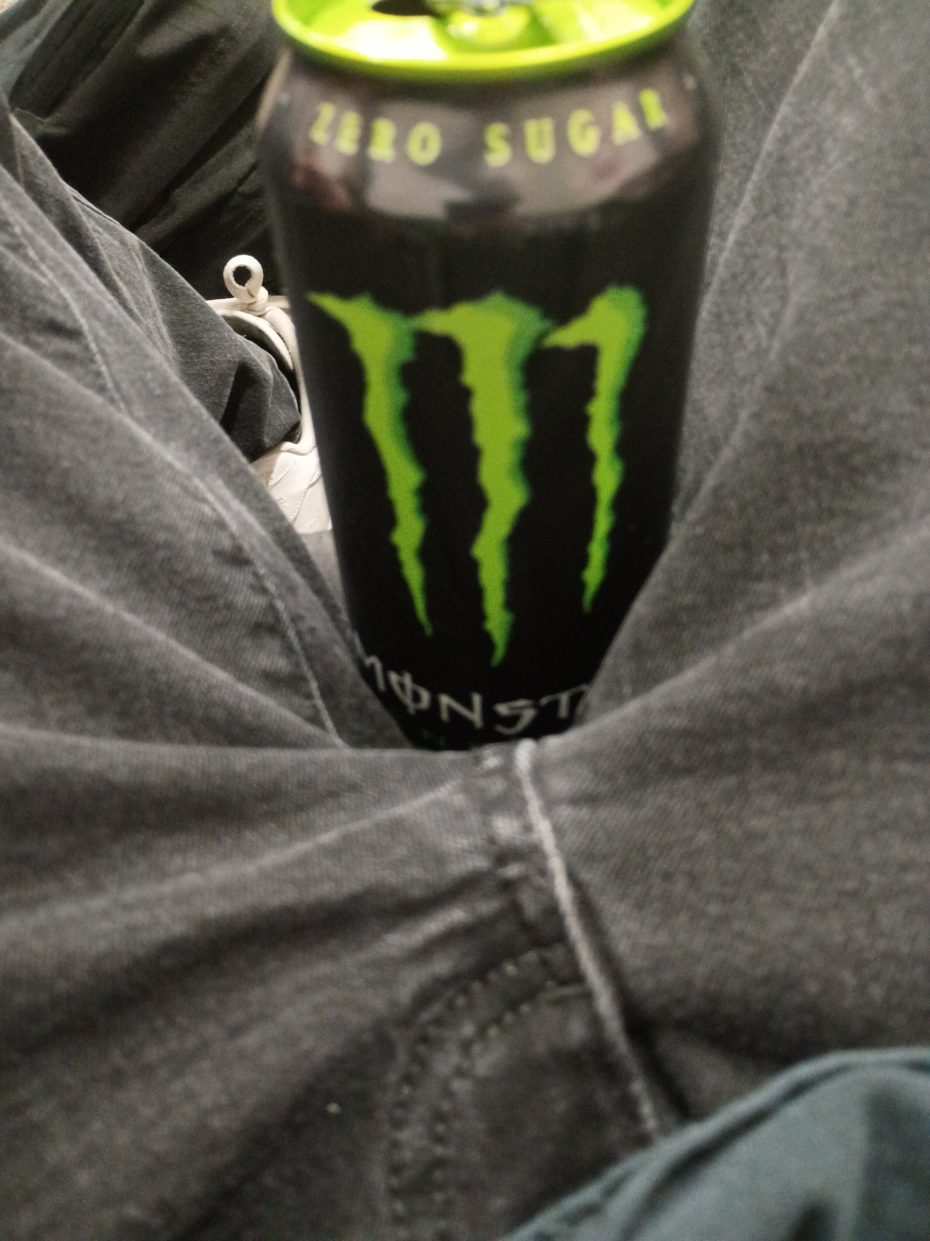 17755736585301996470398346865887