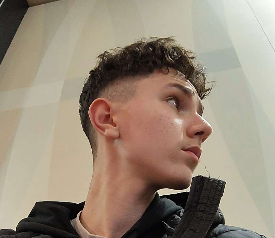 Screenshot 2026 04 07 21 21 42 204 commiuimediaviewer edit