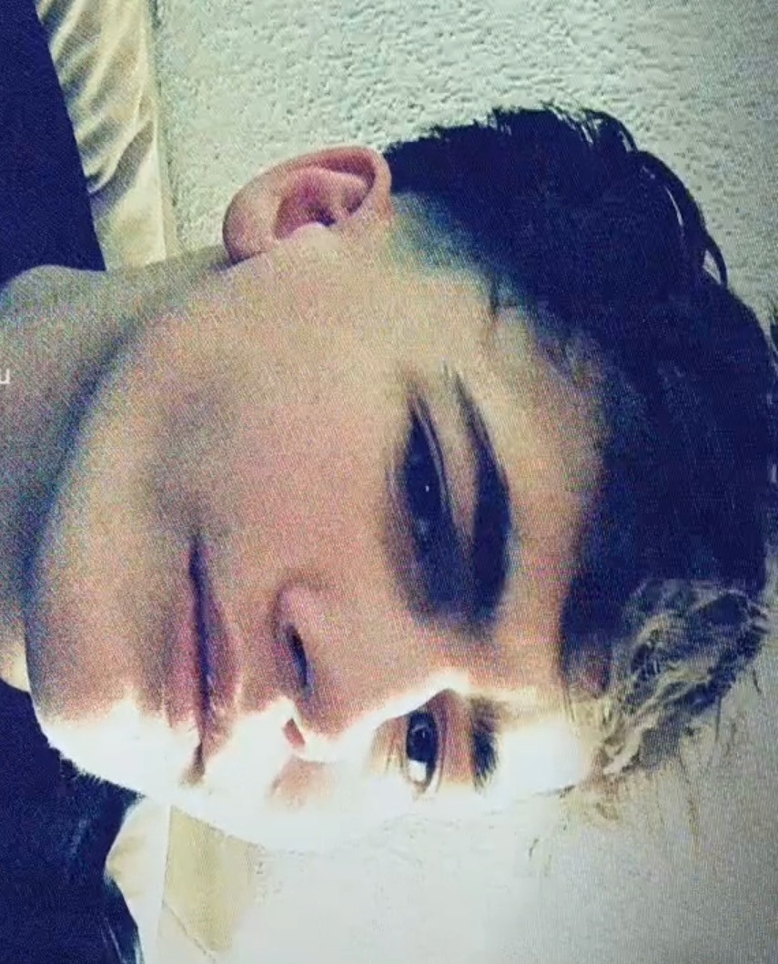 41276231 fabf 46cb 8c74 56a2e15df877