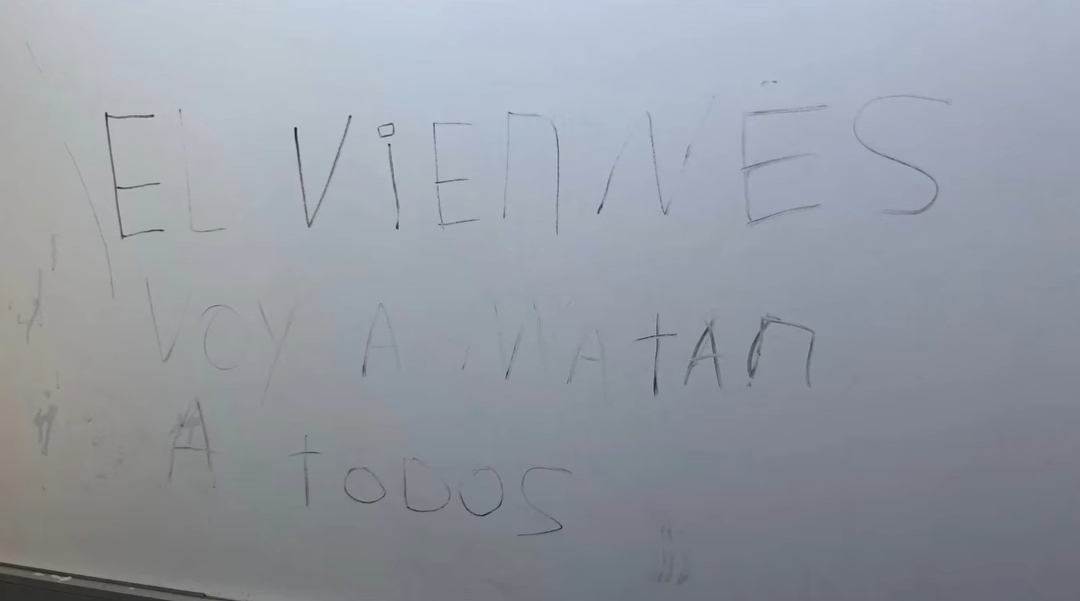 1000040428