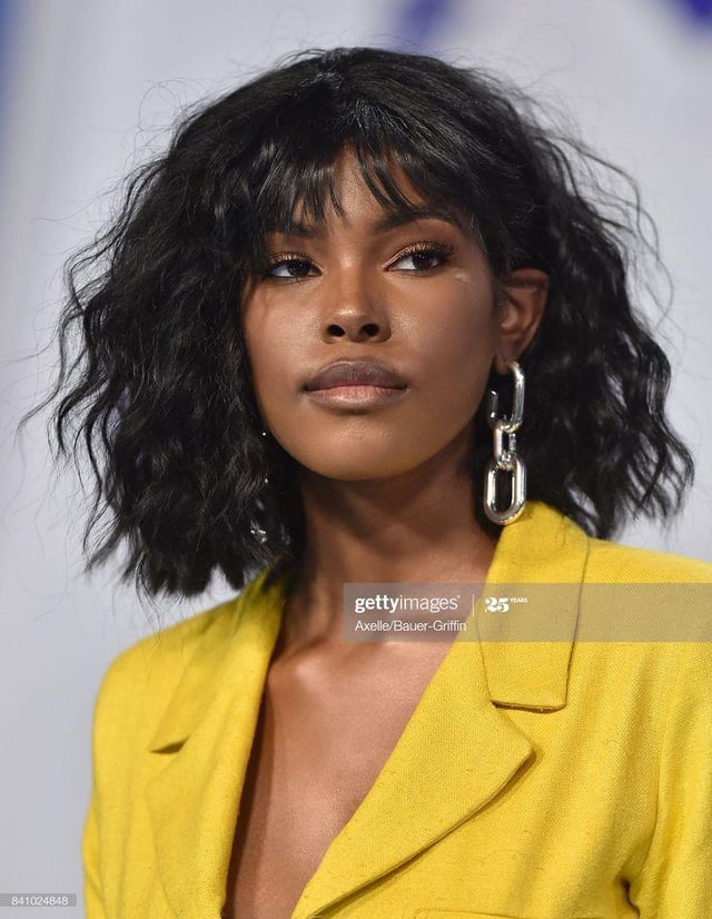 Madison beer vs diamond white singer actress v0 z73p0c78w1wg1