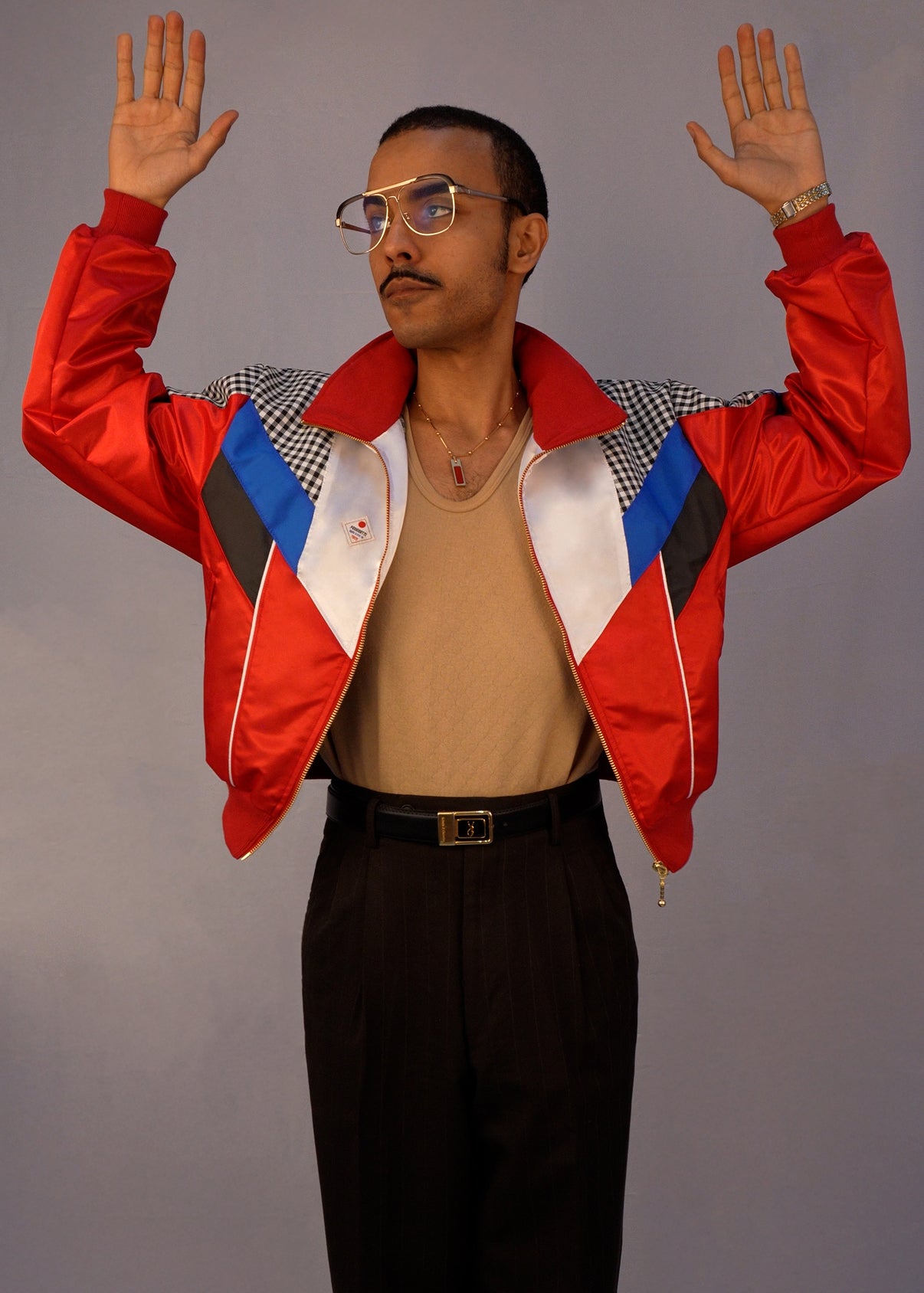 C3225MP413 49 51 15Still013