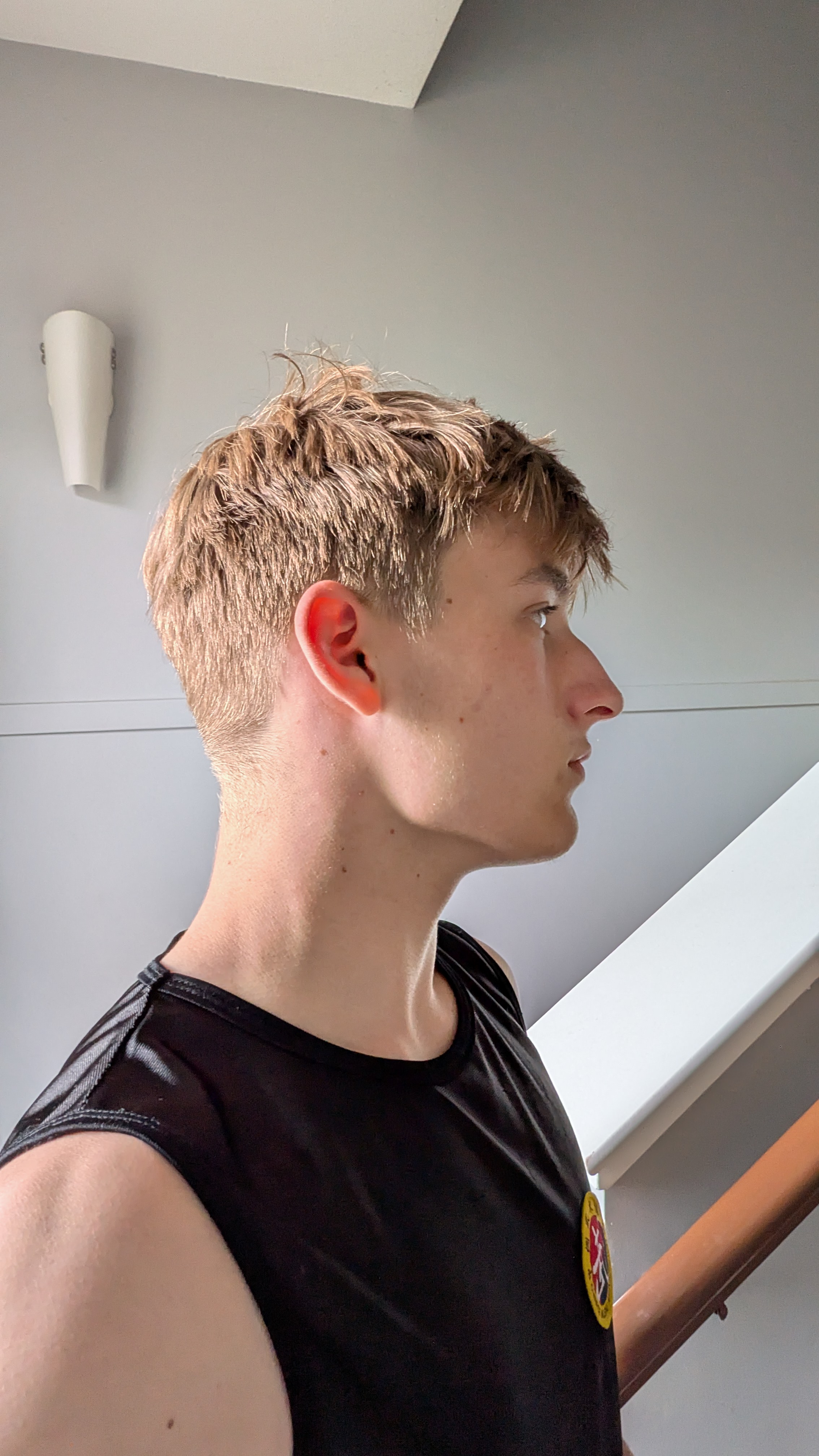 PXL 20260422 003950581