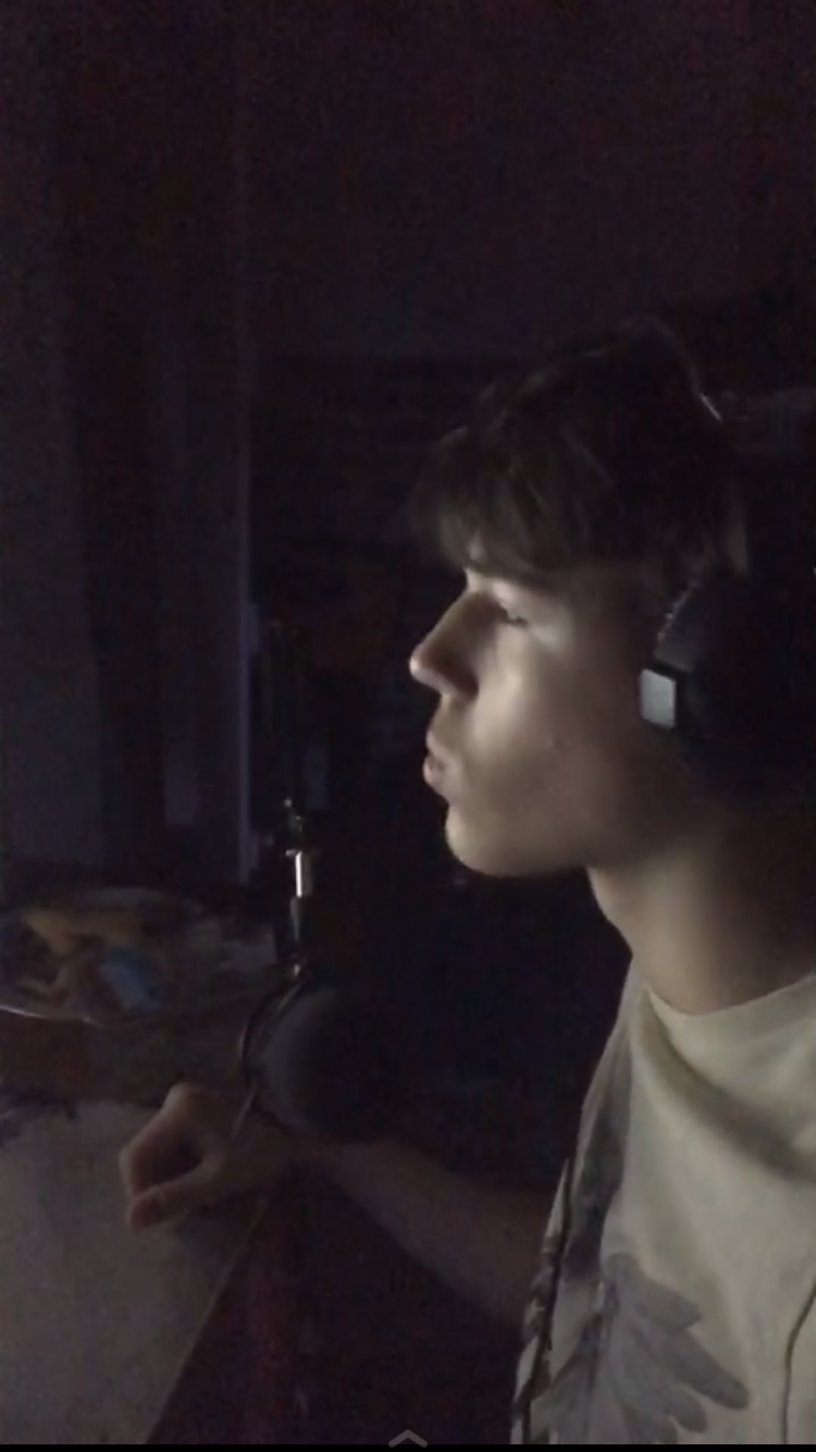 93A33059 FF6C 4A62 B2AF FFAE1A0392ED