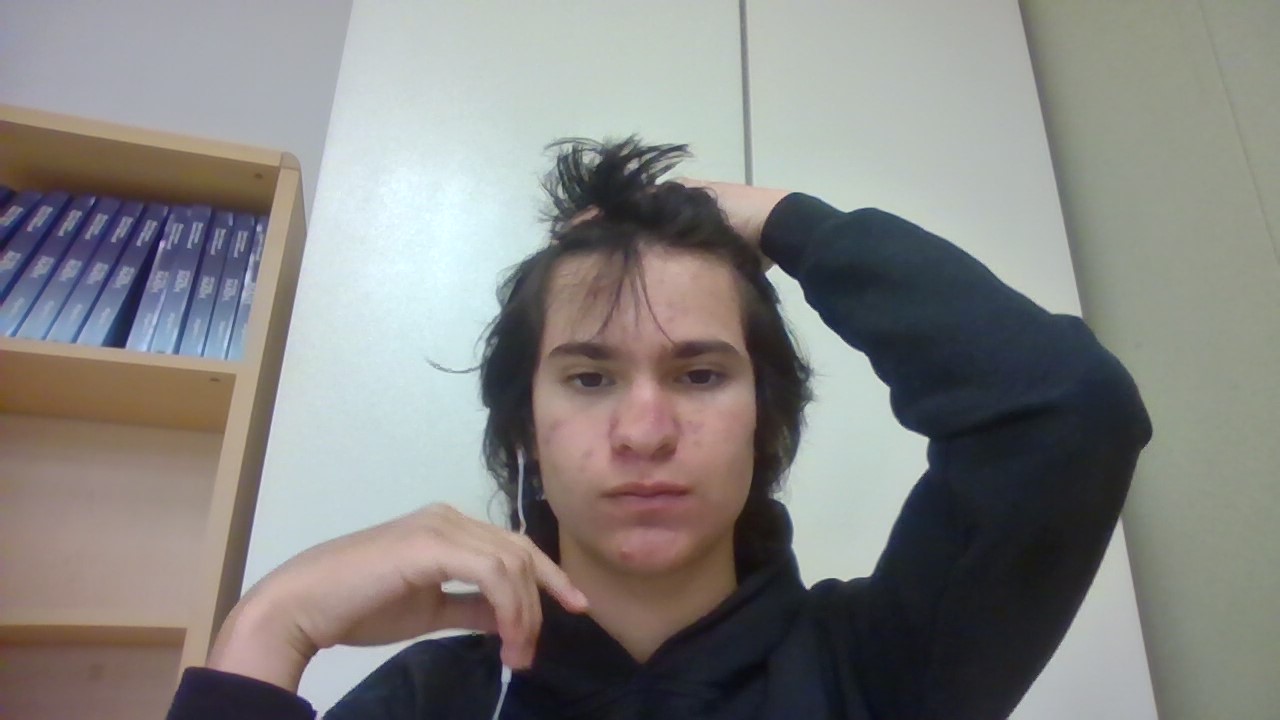 WIN 20260427 08 10 33 Pro   frame at 0m4s