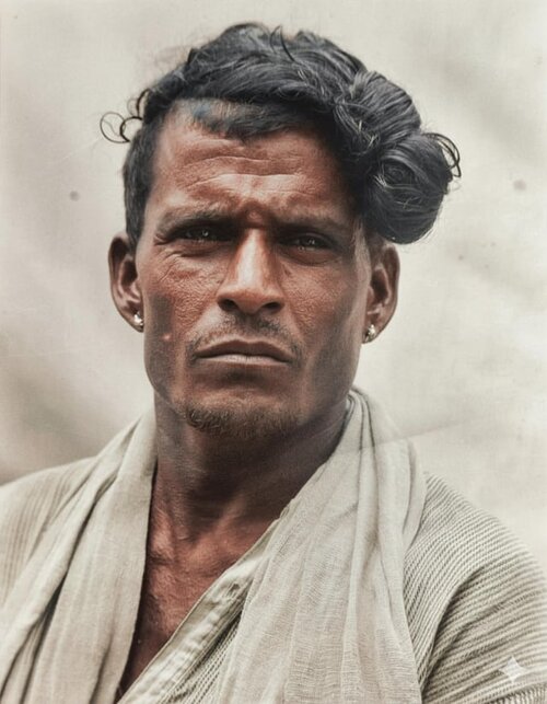 Colorized version of photos taken in kerala by egon v0 eabwzaeo99rf1
