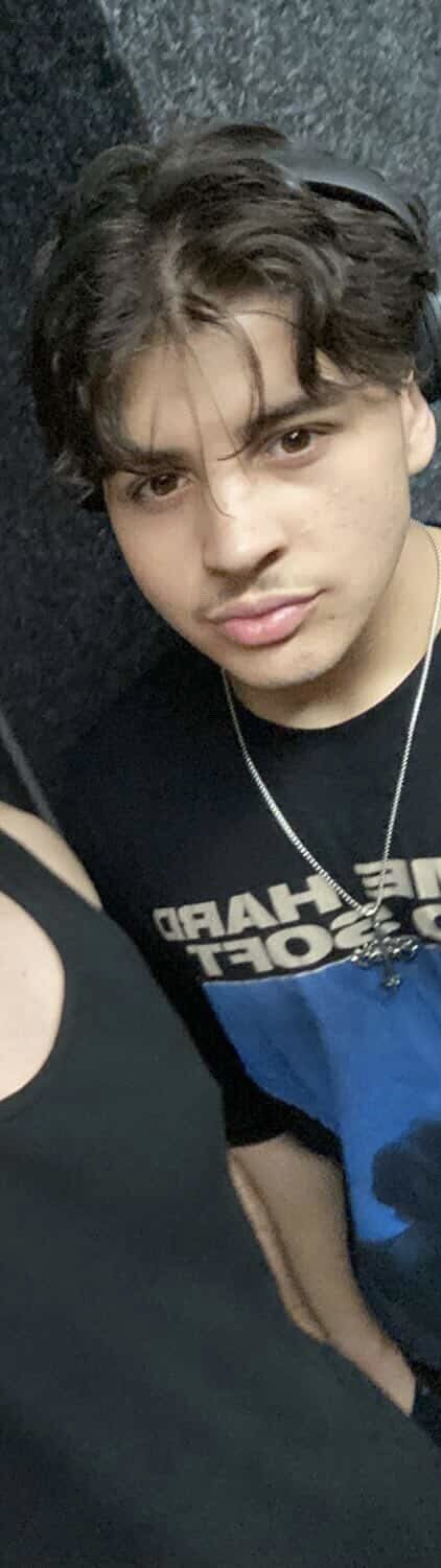 12C5DB4F 05B4 417E BFF3 F531BC181A35