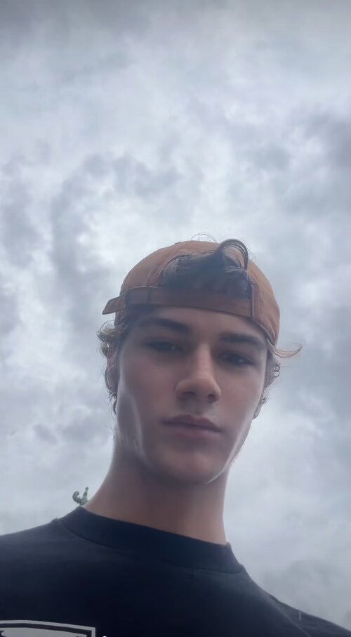 Screenshot_20260419_152800_TikTok.jpg