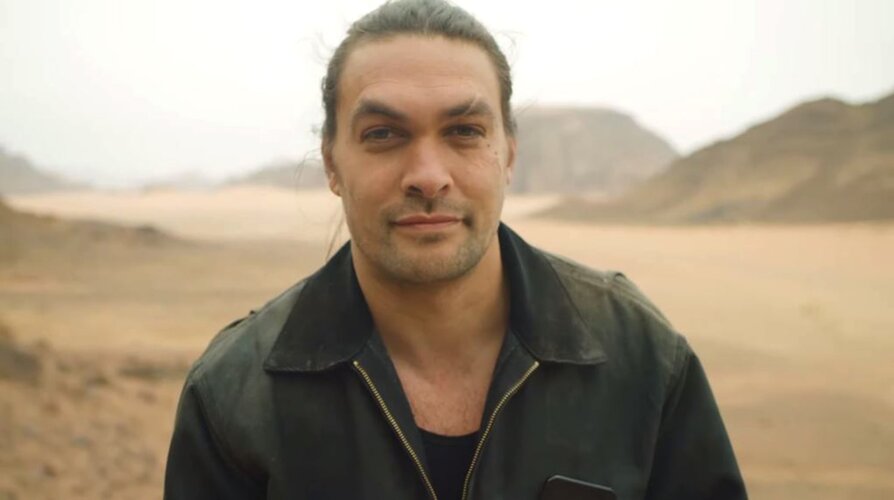 jason-momoa-shaves-beard-today-inline-190418-002.jpg