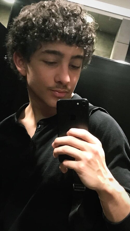 654546815_2024935895125370_3350419986496326103_n.jpg