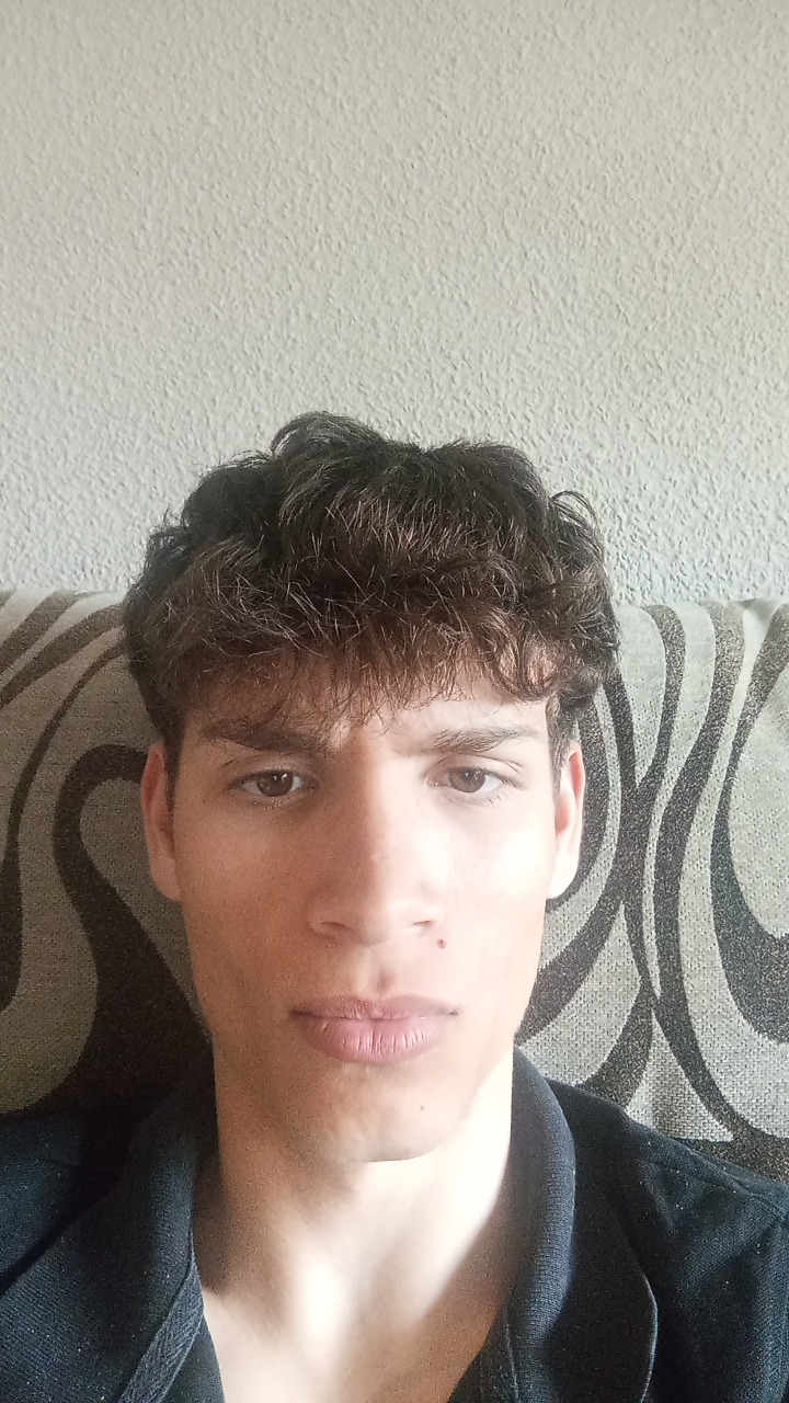 1000091700