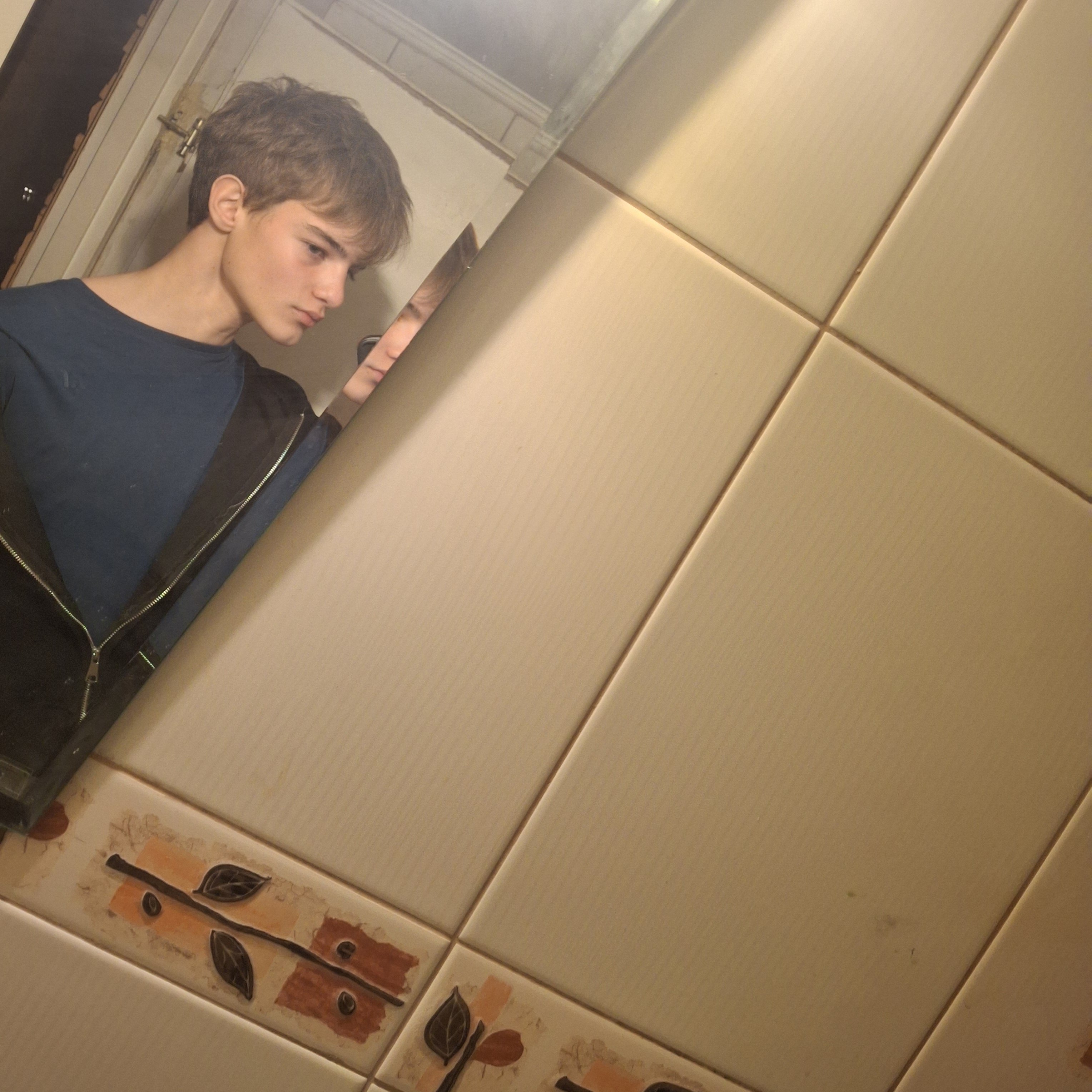 1000033229