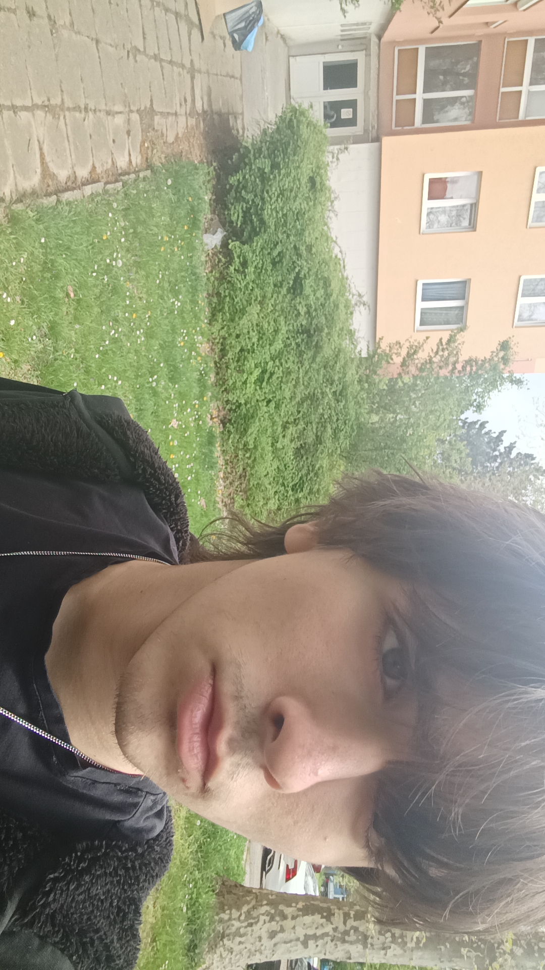 1000027919