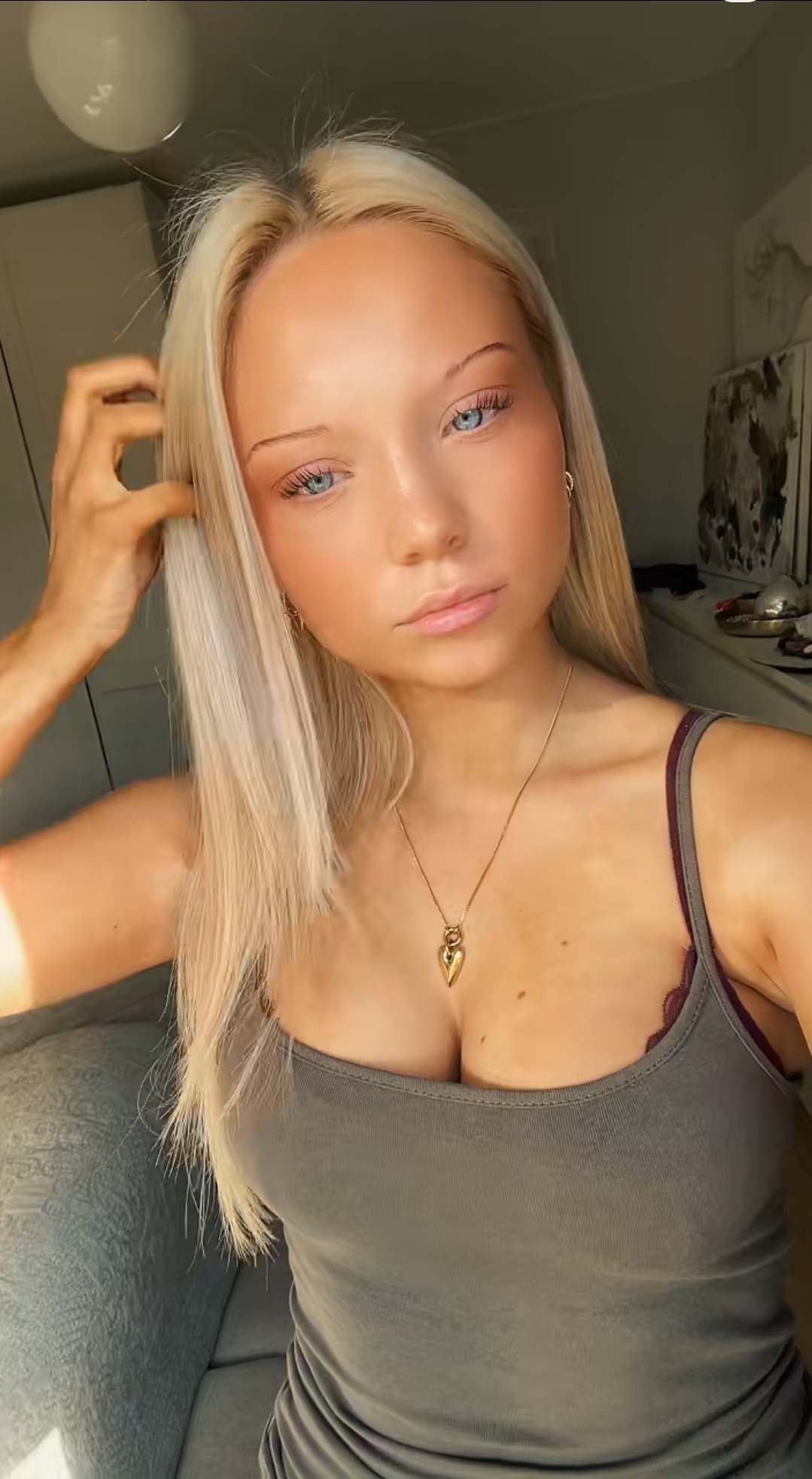 1000031837