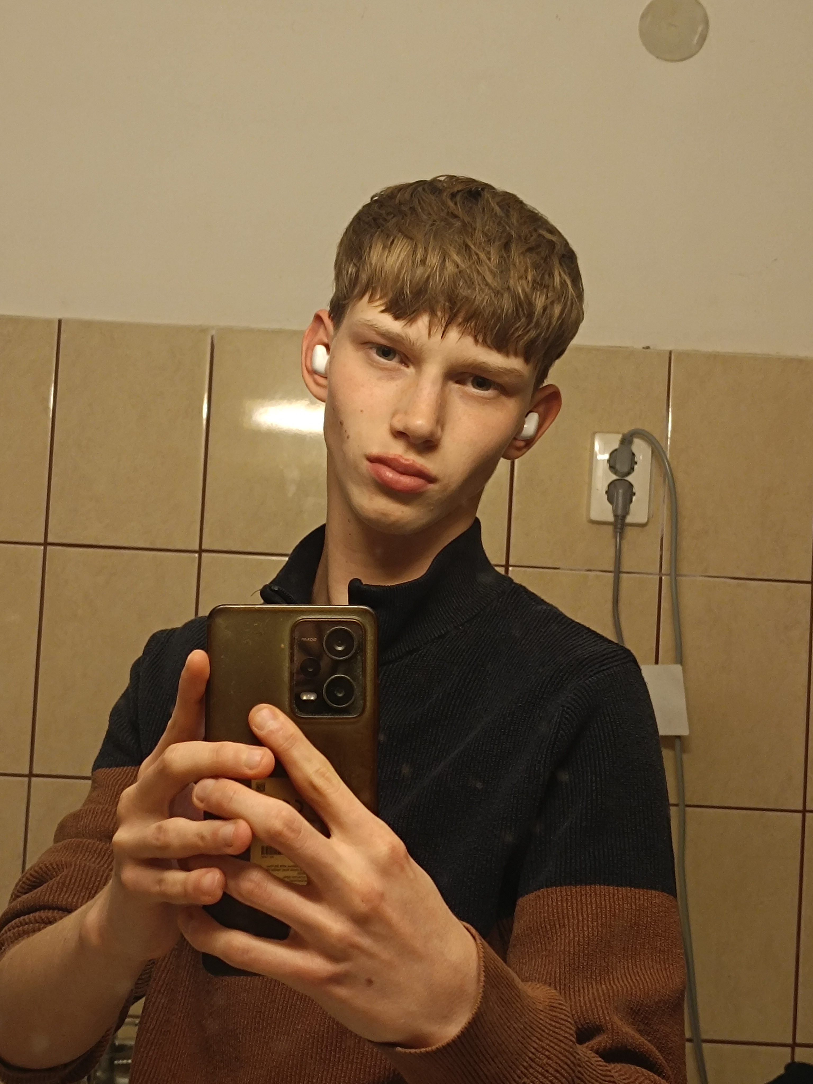 1000027720
