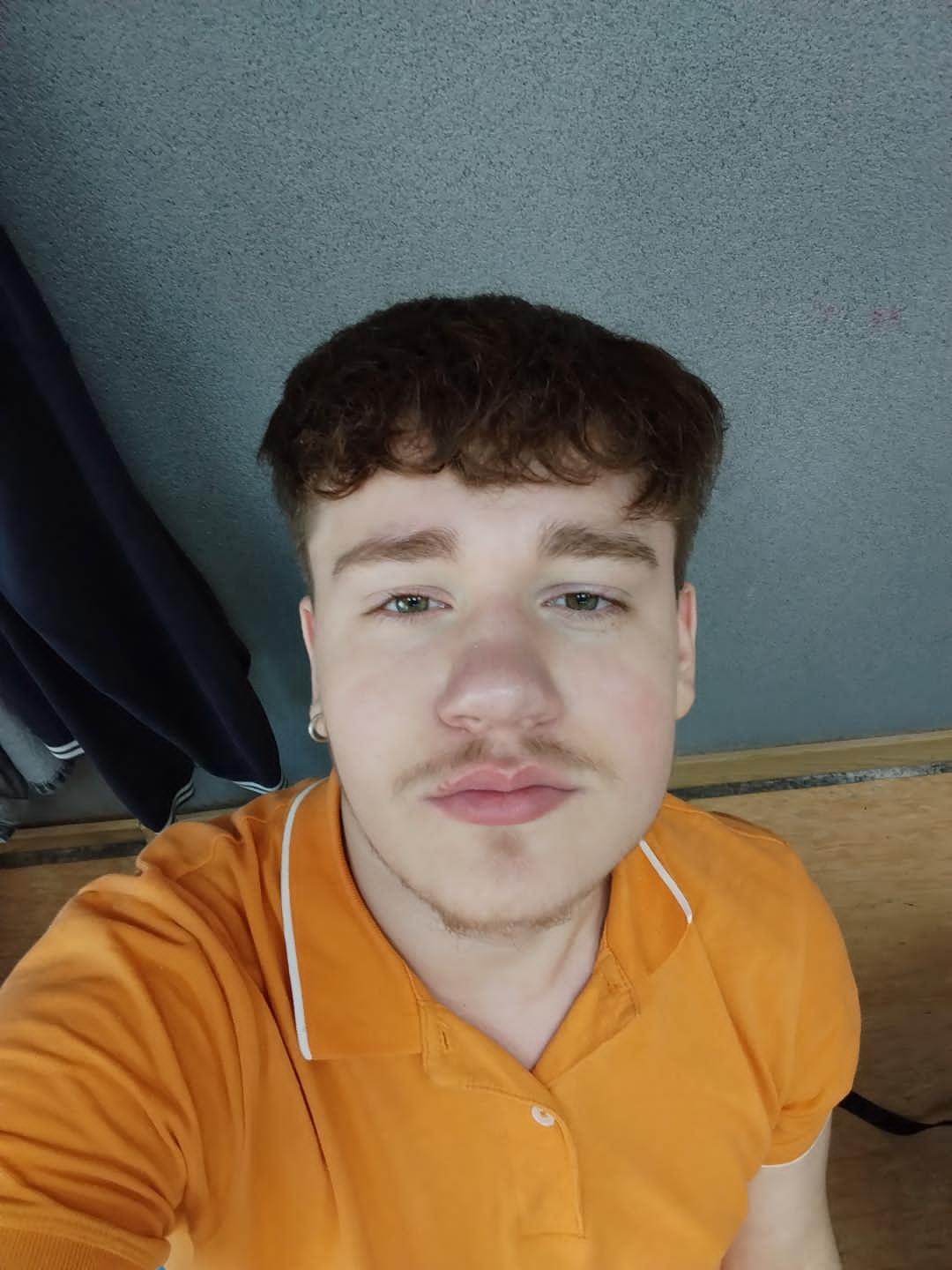 1000088177