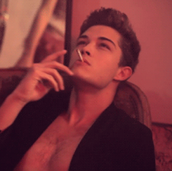 Tumblr lzgadpIcPa1qf7jgro4 250