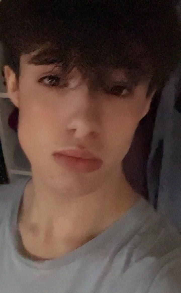 1000052411