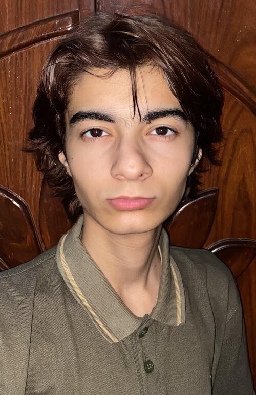 Selfie 1.jpeg