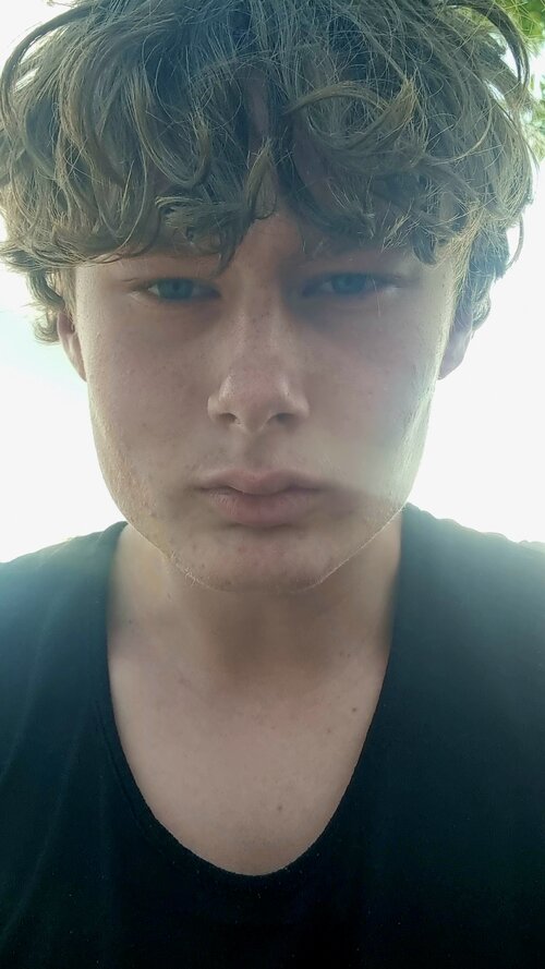 Snapchat-1526296297.jpg