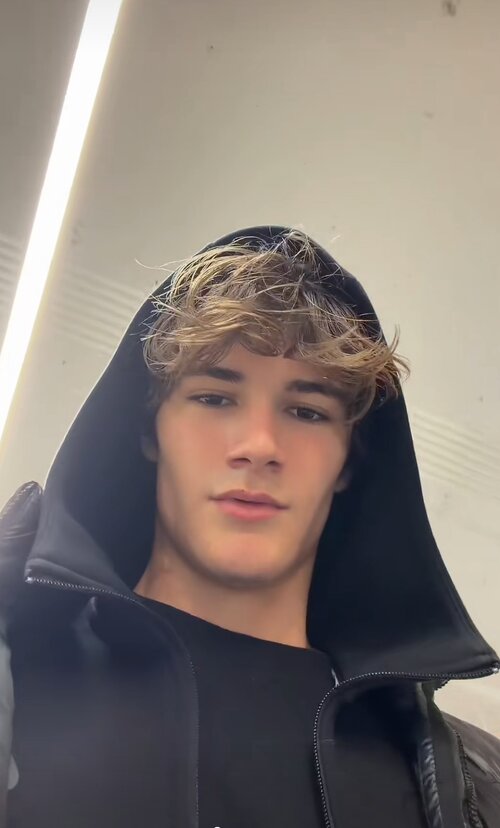 Screenshot_20260501_154208_TikTok.jpg