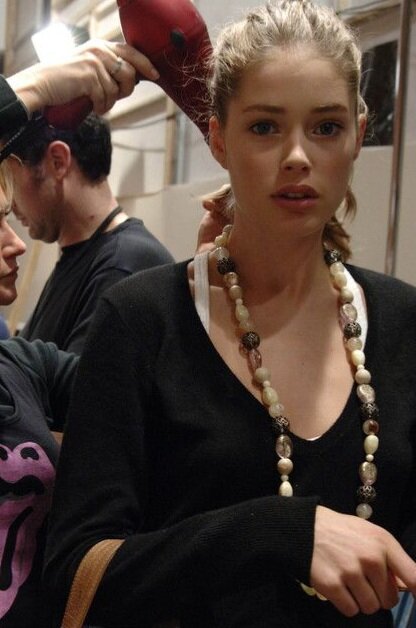 Hussein Chalayan s_s 2006.jpeg
