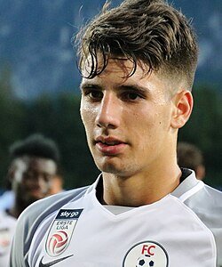 Dominik_Szoboszlai_FC_Liefering_versus_SV_Ried_(7._August_2017)_35.jpg