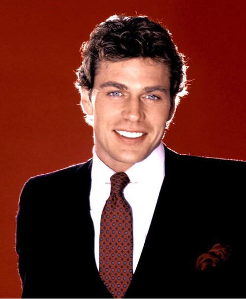 jon-erik-hexum-v0-uofb1gl19kla1.jpg