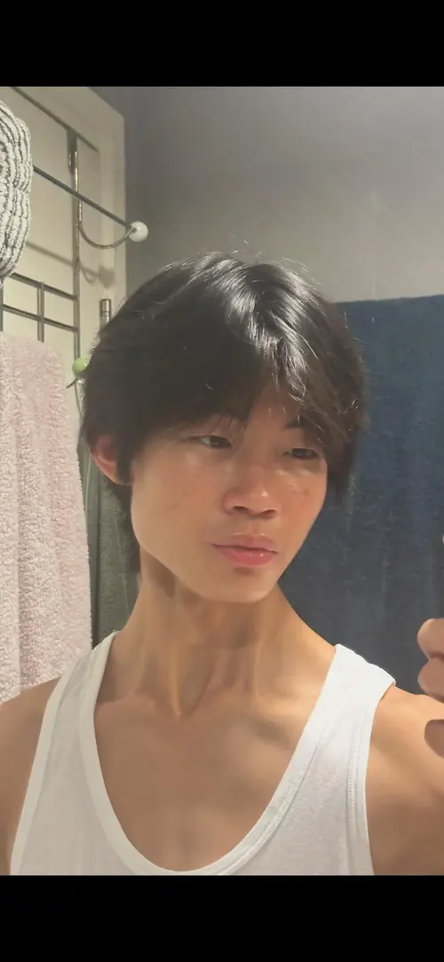 really-need-help-on-what-short-haircut-i-should-get-v0-a0d1re5kxt2h1.webp