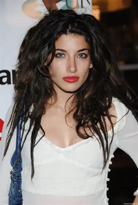 Tania 3