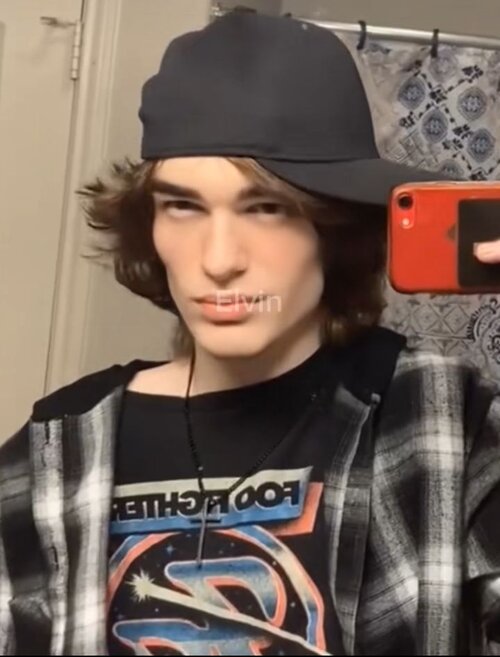 Screenshot_20260519-235925_TikTok.jpg