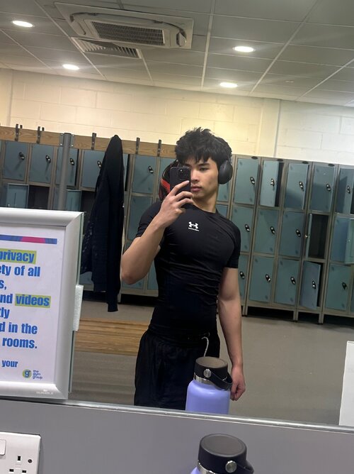 Facetune_14-04-2026-05-08-16.jpeg