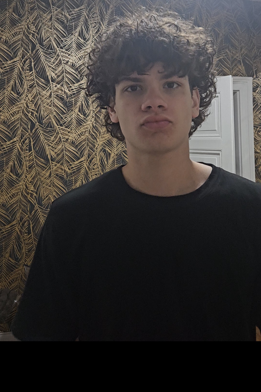 47743