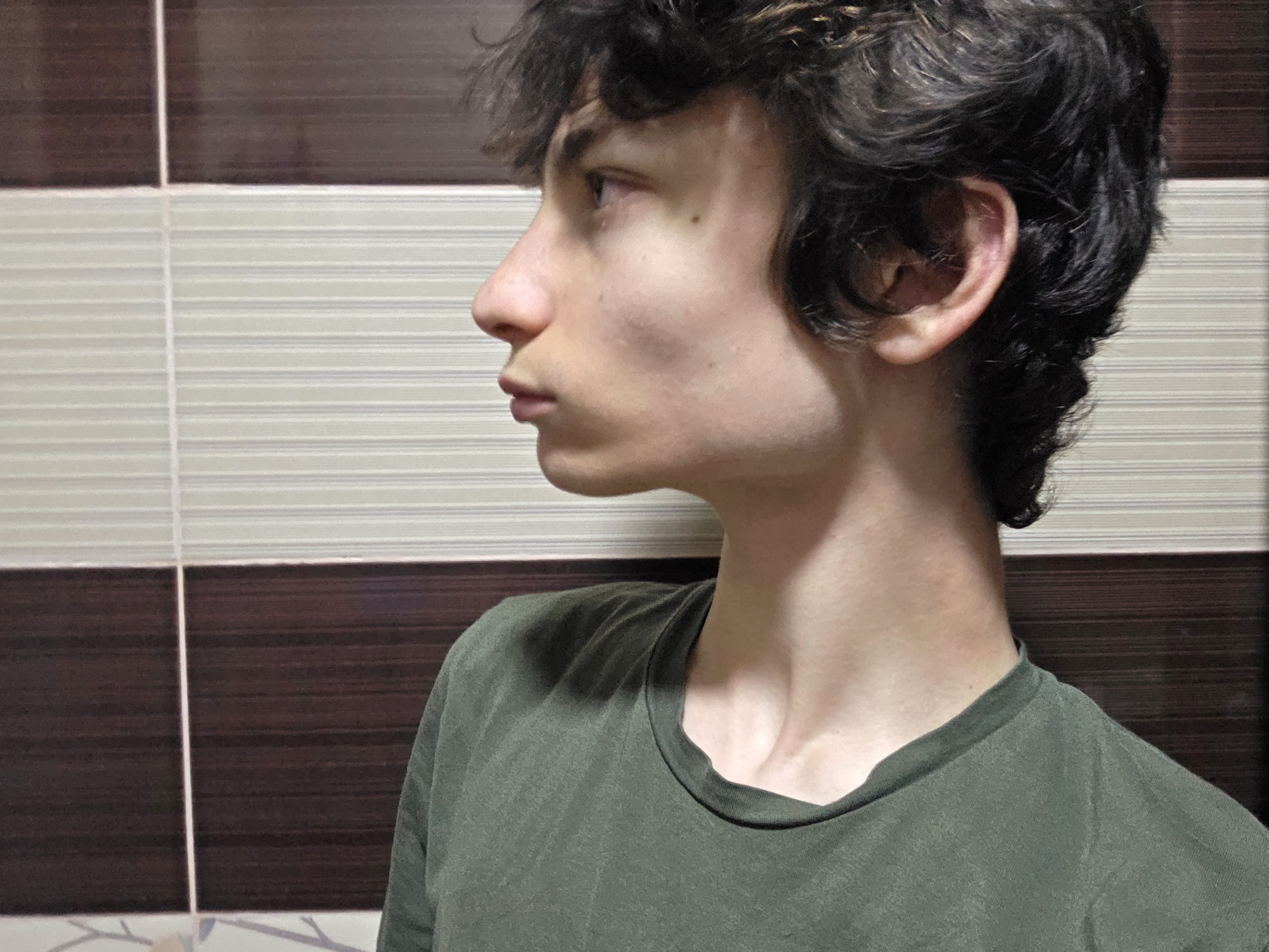 1000040143
