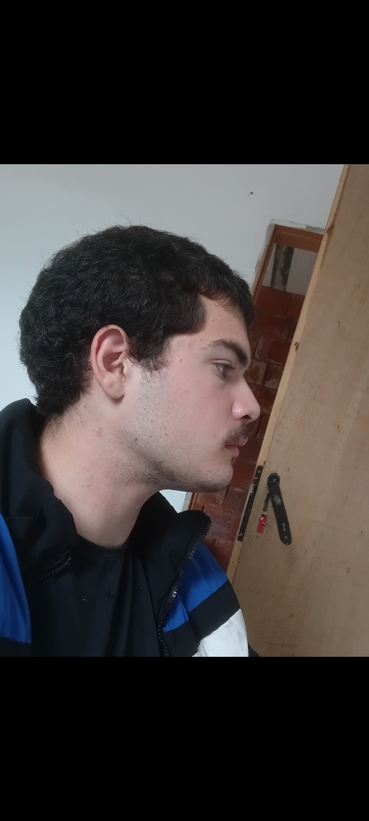 1000005637