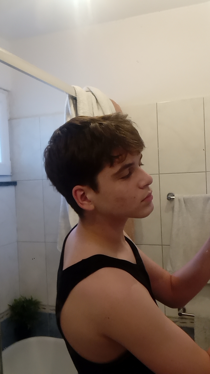 1000040670