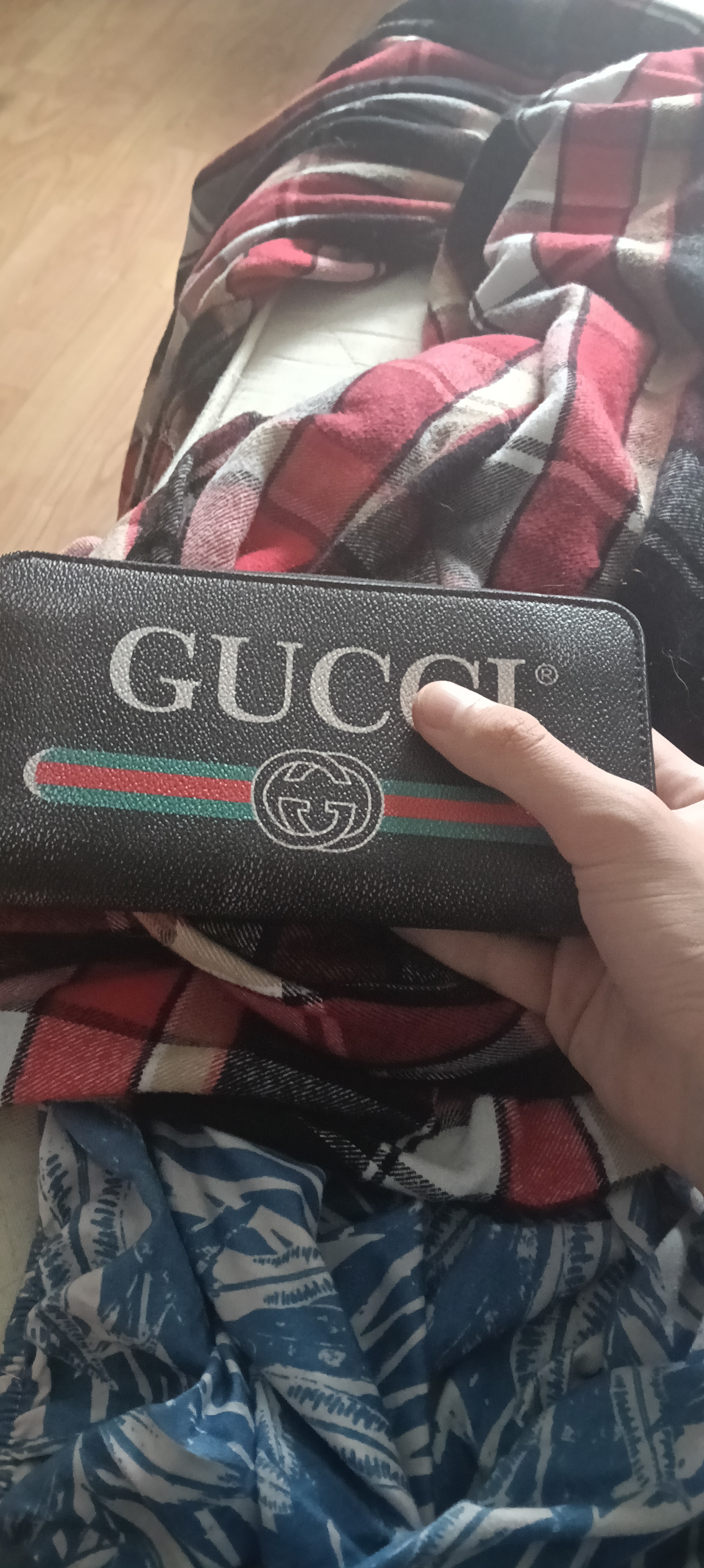 6082