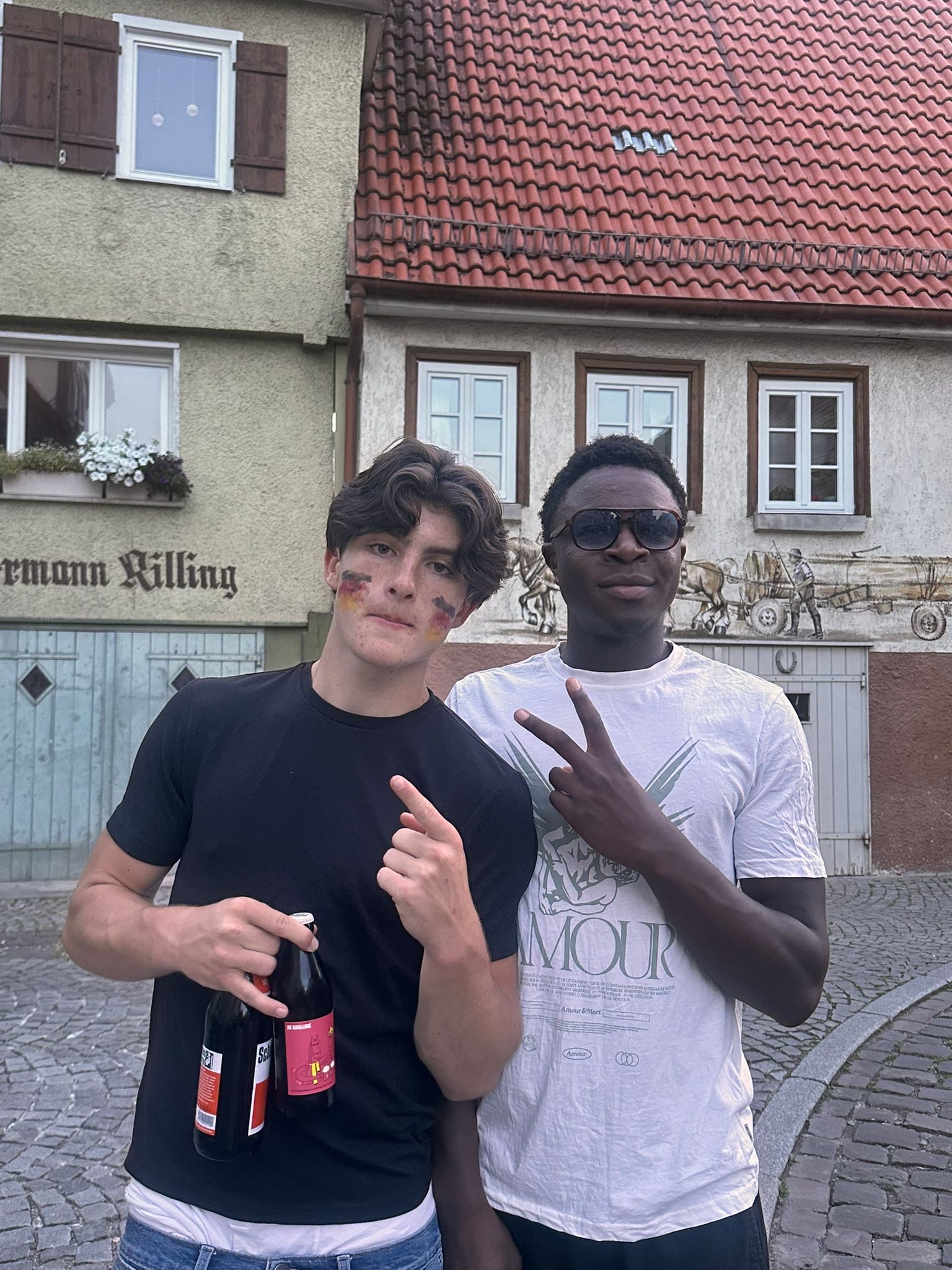 4ddb14e3 e7d3 49d3 8a14 f0d413318467