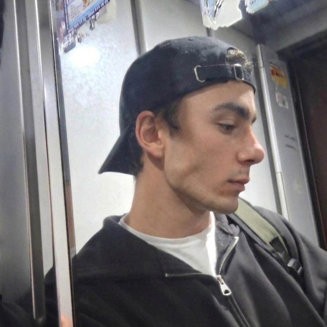 1000089576