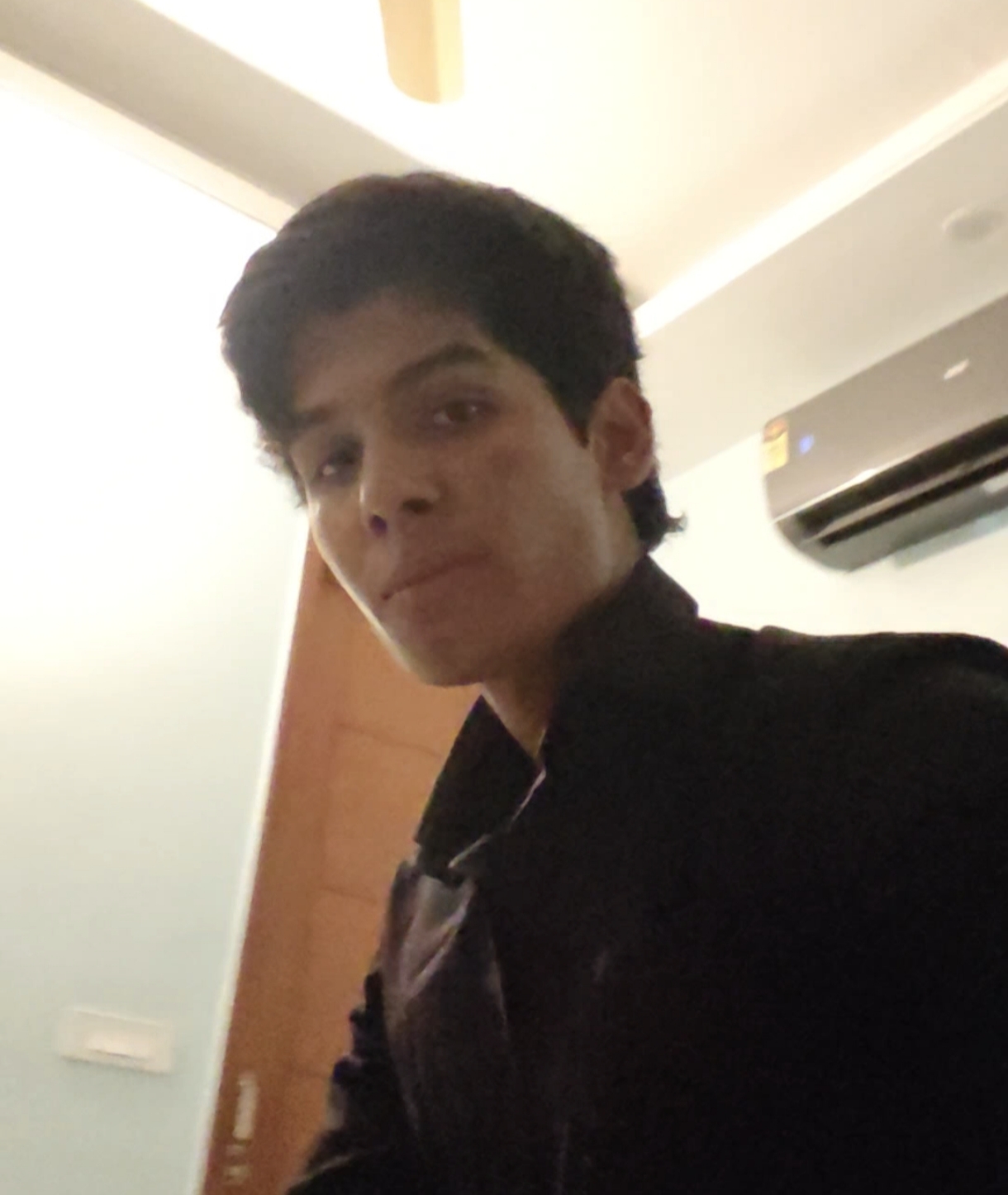 1000035583